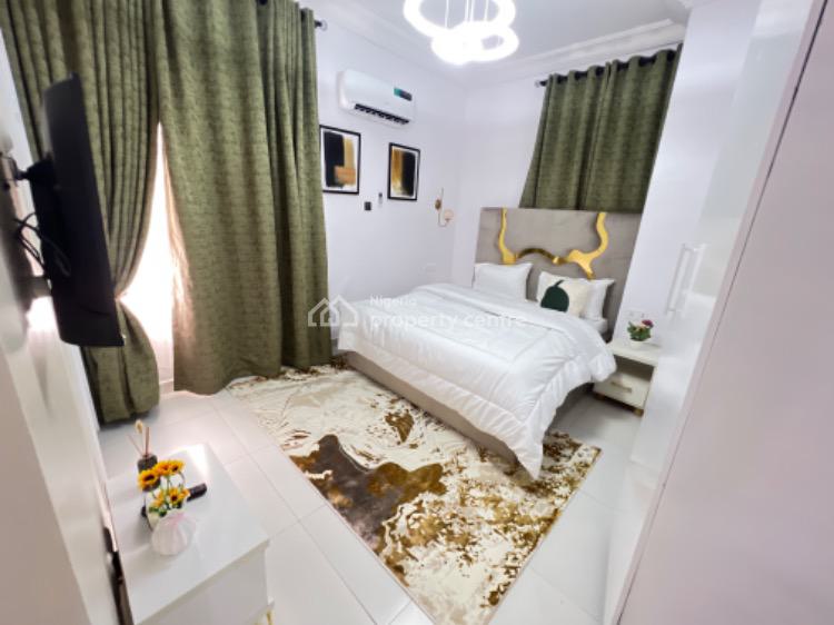 Lovely 2 Bedroom Apartment, Off Admiralty Way, Lekki Phase 1, Lekki, Lagos, Flat / Apartment Short Let