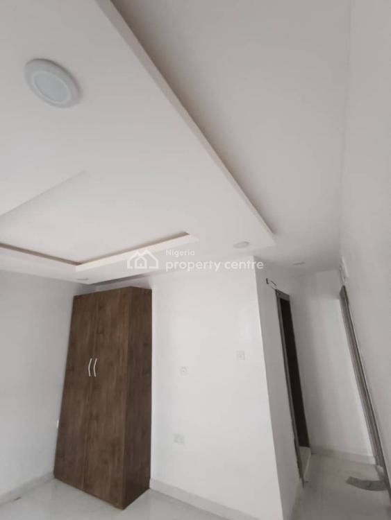 New 2 Bedrooms Flat, 18 Golden Pearl Estate, Lekki, Lagos, Flat / Apartment for Rent