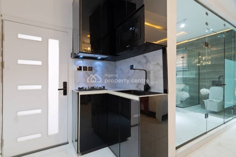 Luxurious Studio Apartment with Bathtub, Lekki Phase 1, Lekki, Lagos, Flat / Apartment Short Let