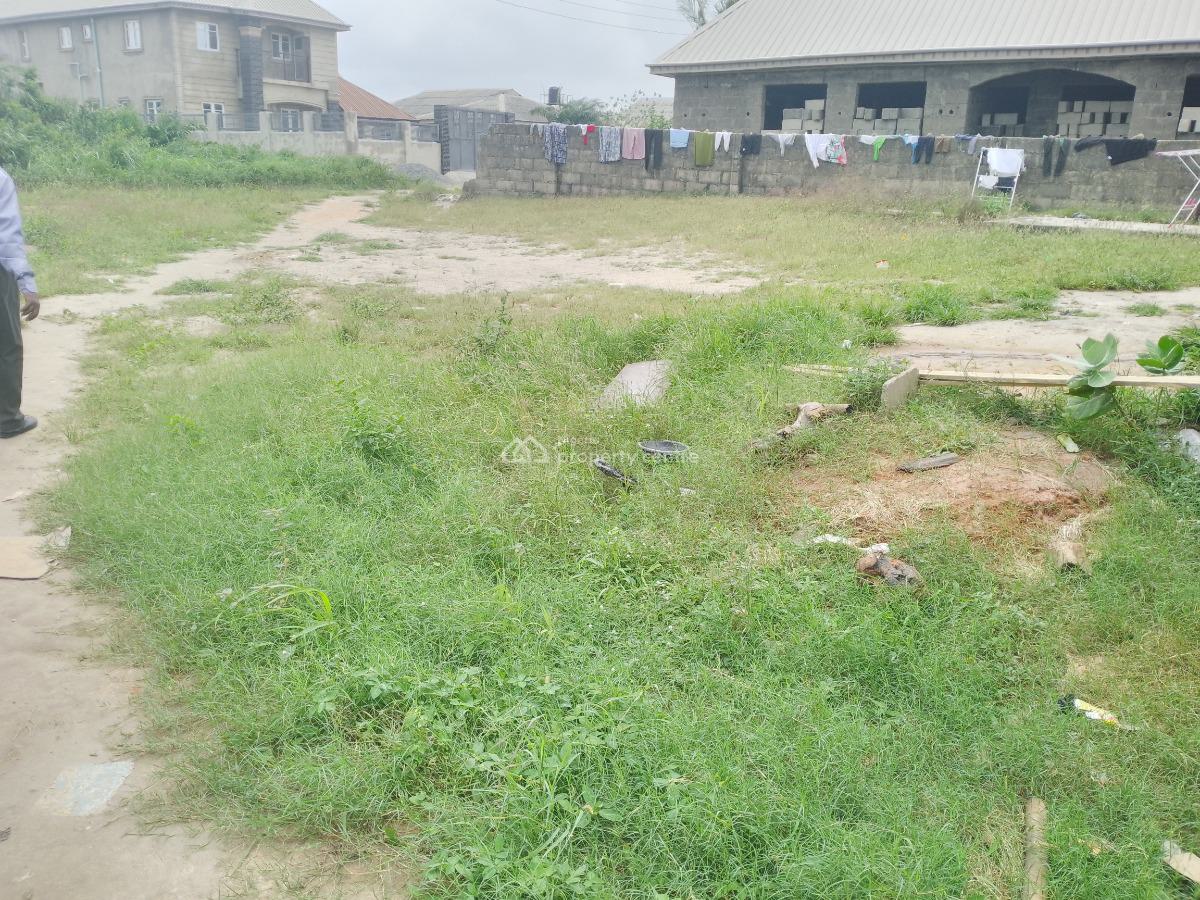 2 Bedrooms Bungalow with Bq, Wagbare Off Oreta Road, Igbogbo, Ikorodu, Lagos, Detached Bungalow for Sale