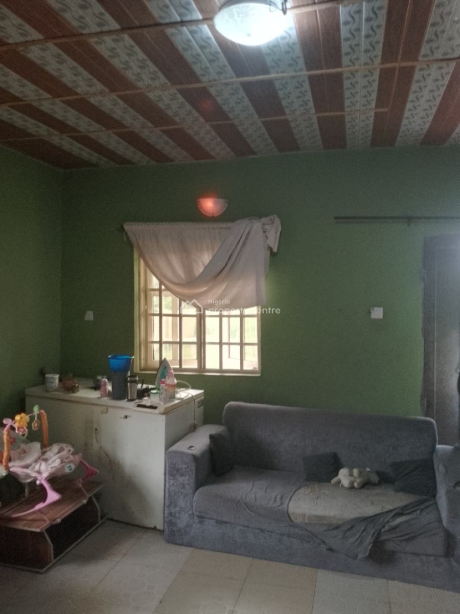 2 Bedrooms Bungalow with Bq, Wagbare Off Oreta Road, Igbogbo, Ikorodu, Lagos, Detached Bungalow for Sale