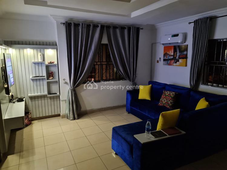 Luxury 2 Bedrooms Flat in a Well Secured Estate, Jemibewon Road, Derin Court, Dugbe (onireke), Ibadan North-west, Oyo, Flat / Apartment for Sale
