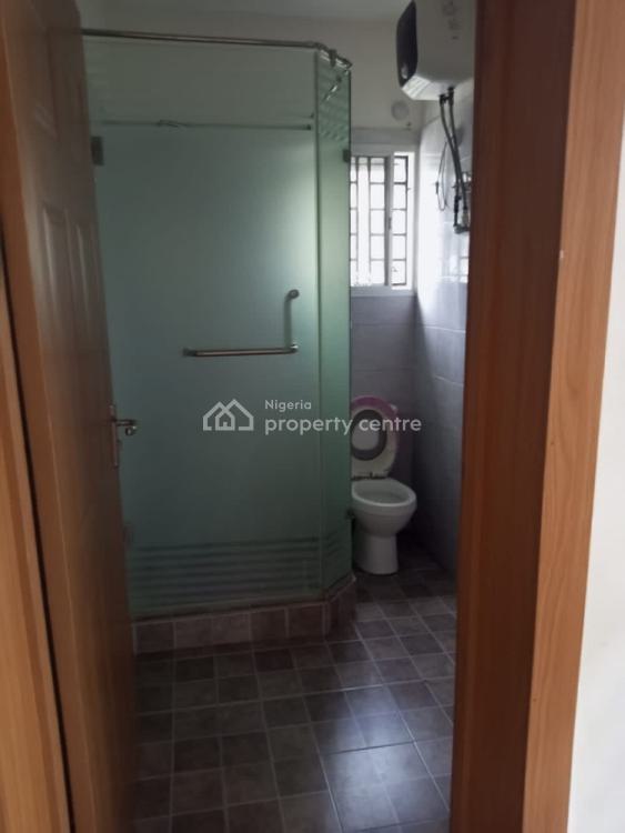 Serviced Three-bedroom Flat with Boys Quarter, Lekki Phase 1, Lekki, Lagos, Flat / Apartment for Rent