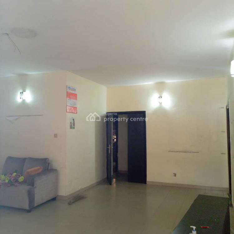 Very Decent 4 Bedroom Flat, Bode Thomas, Surulere, Lagos, Flat / Apartment for Rent