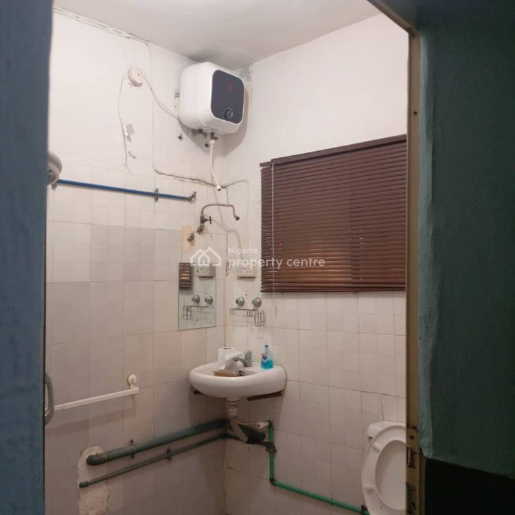 Very Decent 4 Bedroom Flat, Bode Thomas, Surulere, Lagos, Flat / Apartment for Rent