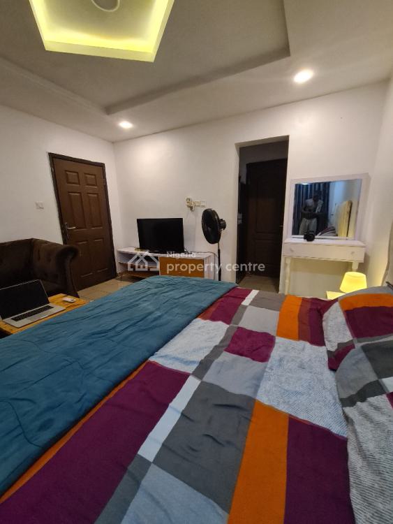 Luxury Room, Buena Vista Estate Orchid Road, Lekki, Lagos, Flat / Apartment for Rent