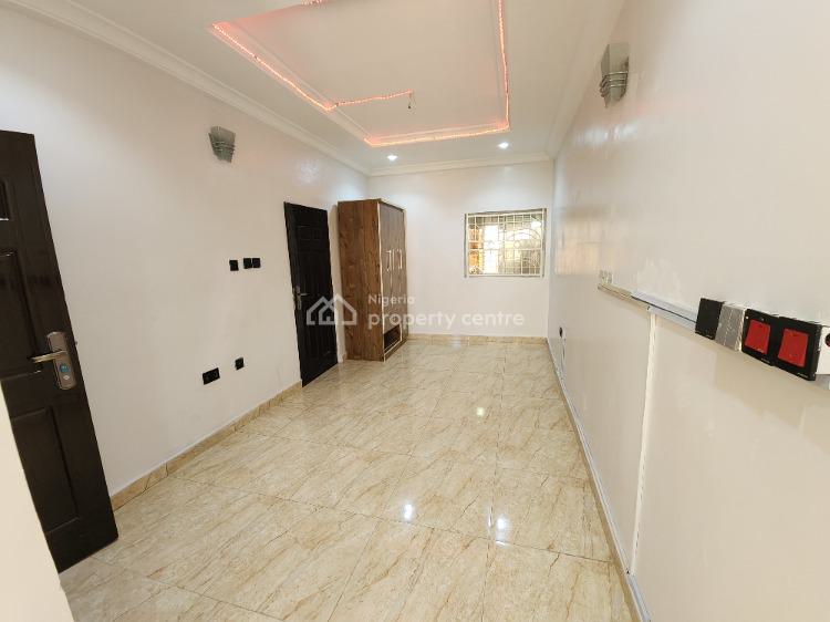 Luxuriously Furnished 2 Bedroom Apartment, Manor Estate, Gaduwa, Abuja, Flat / Apartment for Rent