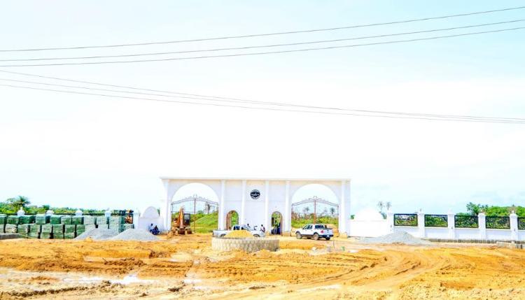 Residential and Commercial Plots (discounted), Before Eleko Junction, Lekki Epe Expressway, Ibeju Lekki, Lagos, Mixed-use Land for Sale