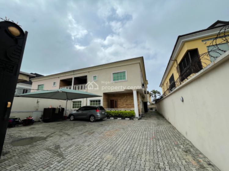 For Rent Luxury Spacious Mini Flat, Lekki Phase 1, Lekki, Lagos 1 Beds, 1 Baths (Ref 1910413)