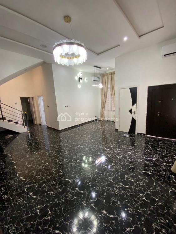 For Rent Luxury Single Room With Furnitures, Ikota Villa Estate, Ikota