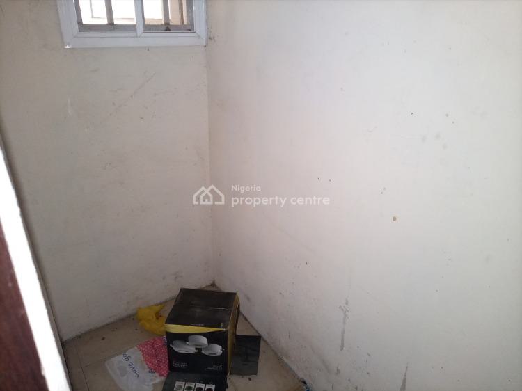 Standard 2 Bedrooms Flat ( Ground Floor)., 69 Road, Gwarinpa, Abuja, Flat / Apartment for Rent