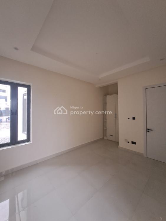 Nicely Built 3 Bedroom Flat;, Osapa London, Lekki, Lagos, Flat / Apartment for Sale