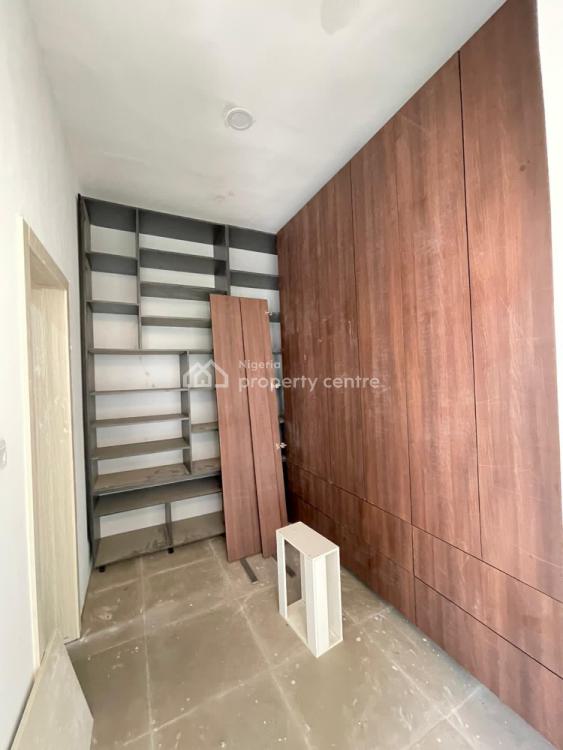 Spacious & Immaculately Presented Family Home in Peaceful Locale, Lekki Phase 1, Lekki, Lagos, Semi-detached Duplex for Sale