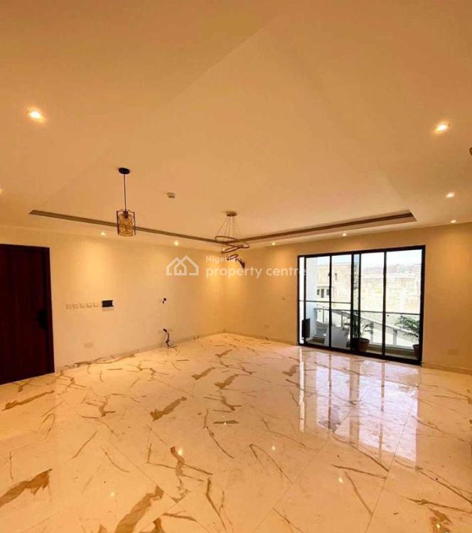 For Sale: Luxurious Apartment Has Penthouse, Elevator And Swimming Pool ...