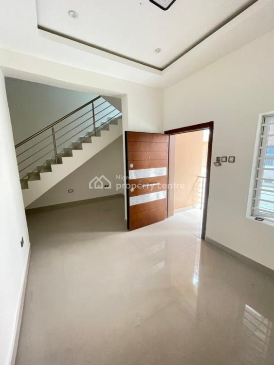 Governor Consent;, Ikate, Lekki, Lagos, Terraced Duplex for Sale
