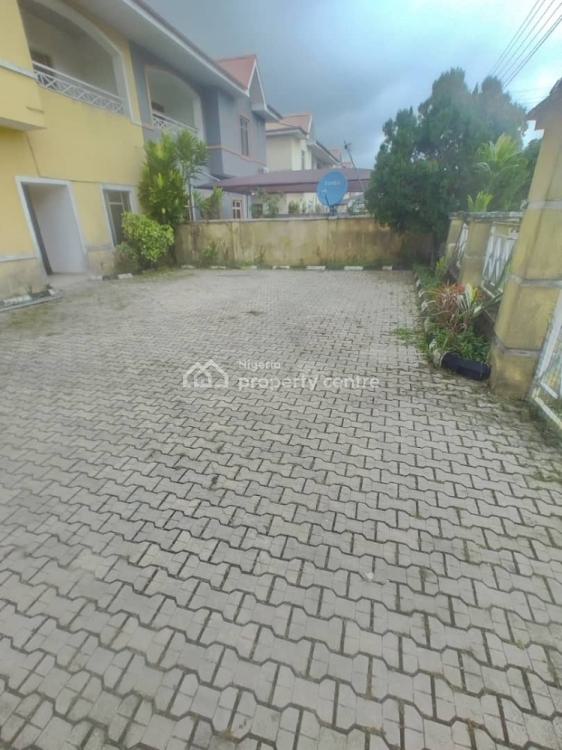 For Sale Semi Detached House On 500sqm Plot, Crown Estate Lekki