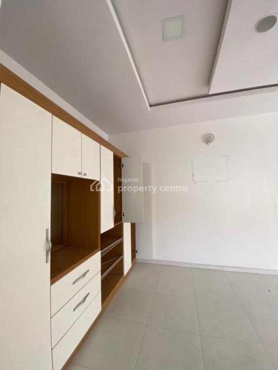 For Rent: Bedroom Shared Apartment, Osapa, Lekki, Lagos Beds