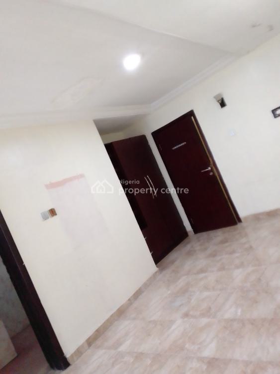 Very Beautiful and Neatly Self Contain Shared Apartment, Chevy View Estate Along Chevron Drive, Lekki, Lagos, Self Contain (single Rooms) for Rent