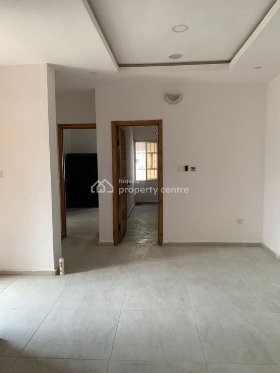 Self Serviced 2 Bedroom Apartment in an Estate, Ologolo, Lekki, Lagos, Flat / Apartment for Rent