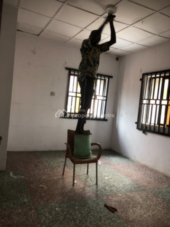 Newly Renovated 2 Bedroom Apartment, Bajulaiye, Fola Agoro, Yaba, Lagos, Flat / Apartment for Rent