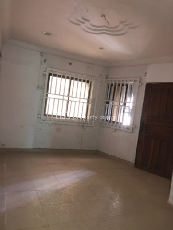 Newly Renovated 2 Bedroom Apartment, Bajulaiye, Fola Agoro, Yaba, Lagos, Flat / Apartment for Rent