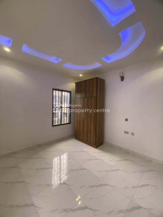 an Executive Two Bedroom Apartment with Attractive Facilities, Southern Beach Estate Skymall Ajah, Lekki, Lagos, Flat / Apartment for Rent