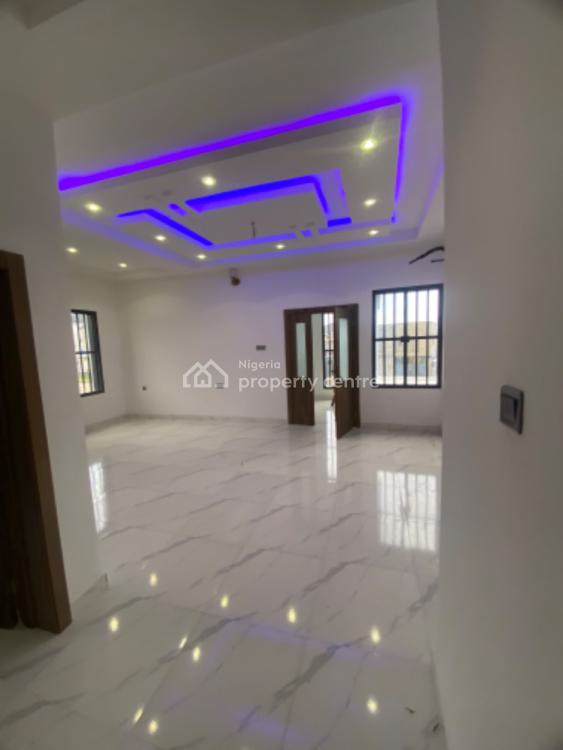 an Executive Two Bedroom Apartment with Attractive Facilities, Southern Beach Estate Skymall Ajah, Lekki, Lagos, Flat / Apartment for Rent