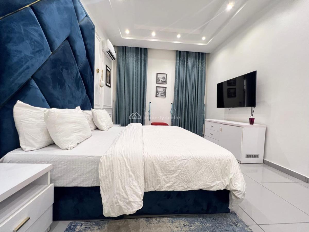 Sea View 4 Bedroom Duplex, Admiralty Way, Lekki Phase 1, Lekki, Lagos, Flat / Apartment Short Let