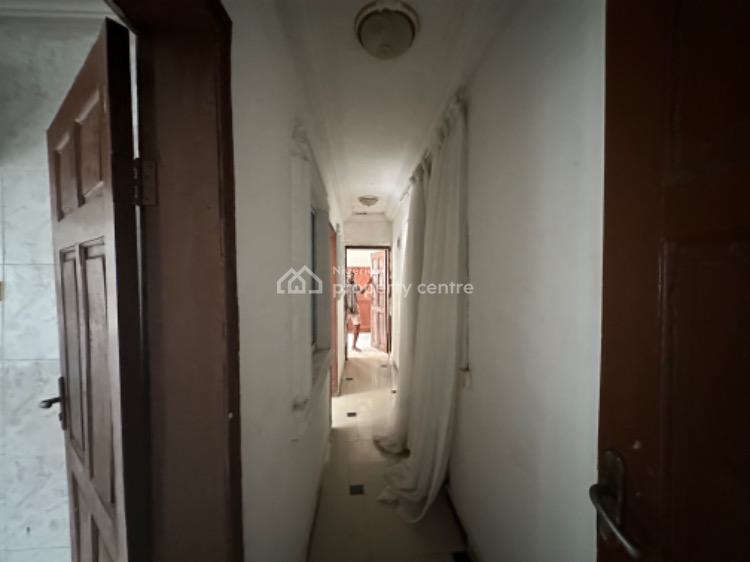 2 Bedroom Flat, Off International Airport Road Ajao Estate, Isolo, Lagos, Flat / Apartment for Rent