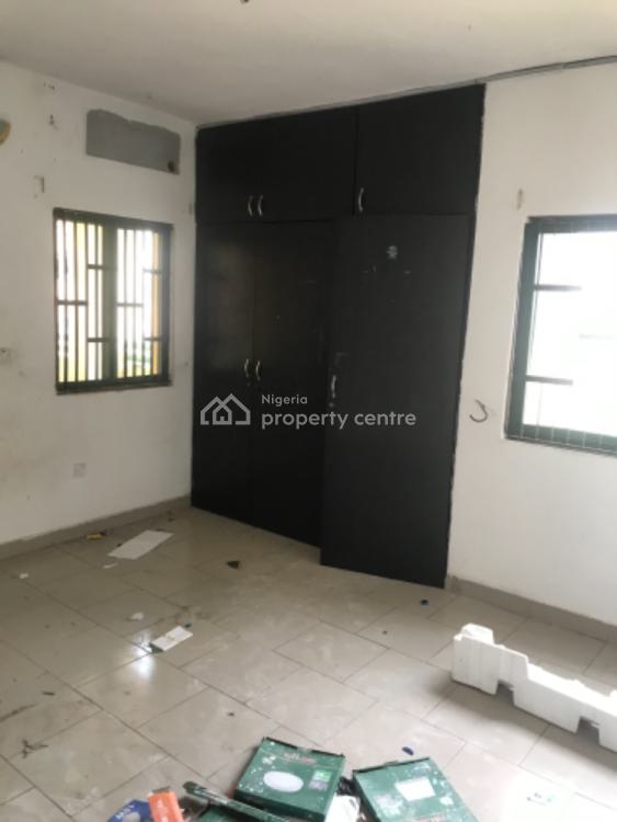 Just Out! 4 Bedroom Flat, Ground Floor, Utako, Abuja, Flat / Apartment for Rent