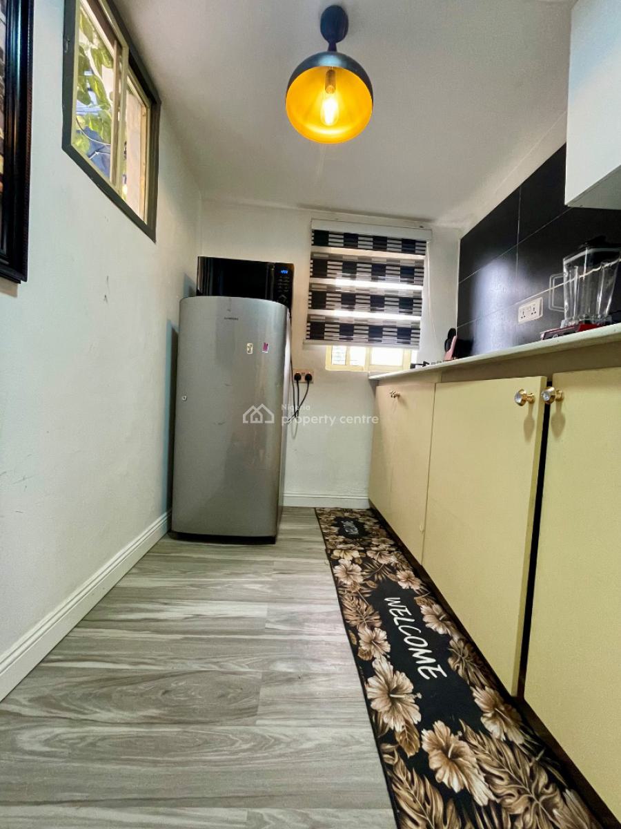 Divas Exquisite Studio Apartment, 3 Aliu Animashaun Avenue, Lekki Phase 1, Lekki, Lagos, Self Contain (single Rooms) Short Let