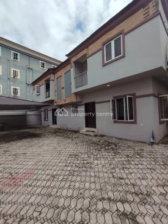Luxury 3 Bedroom Flat with Bq, Osapa Estate, Lekki Phase 2, Lekki, Lagos, Terraced Duplex for Rent