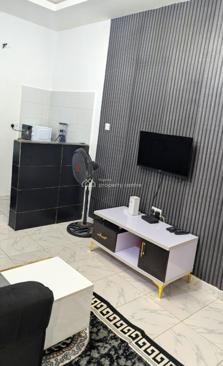 1 Bedroom Flat, Yemi Adetayo Street, Ilasan, Lekki, Lagos, Mini Flat (room and Parlour) Short Let