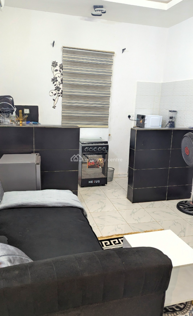 1 Bedroom Flat, Yemi Adetayo Street, Ilasan, Lekki, Lagos, Mini Flat (room and Parlour) Short Let