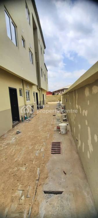 Lovely, Aturase Estate, Gbagada, Lagos, Flat / Apartment for Rent