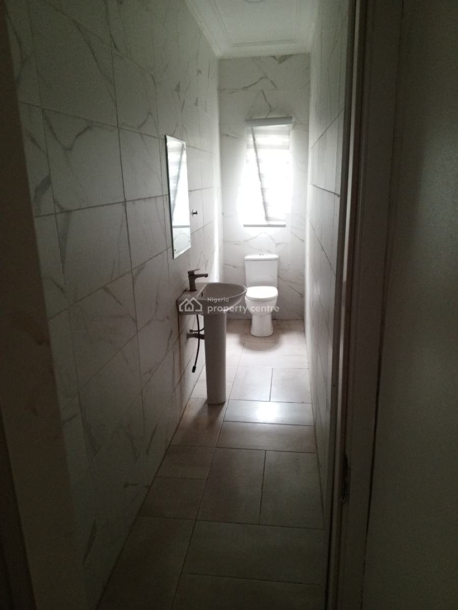 Spacious and Tastefully Finished 3 Bedroom with a Room Bq, Ikate, Lekki, Lagos, Terraced Duplex for Rent