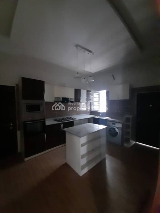 Economy Bq, Demola Eletu Way, Osapa, Lekki, Lagos, Self Contain (single Rooms) for Rent