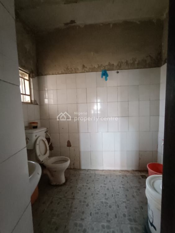 Spacious 3 Bedrooms Block of Flats, Springhill Estate, Galadimawa, Abuja, Block of Flats for Sale