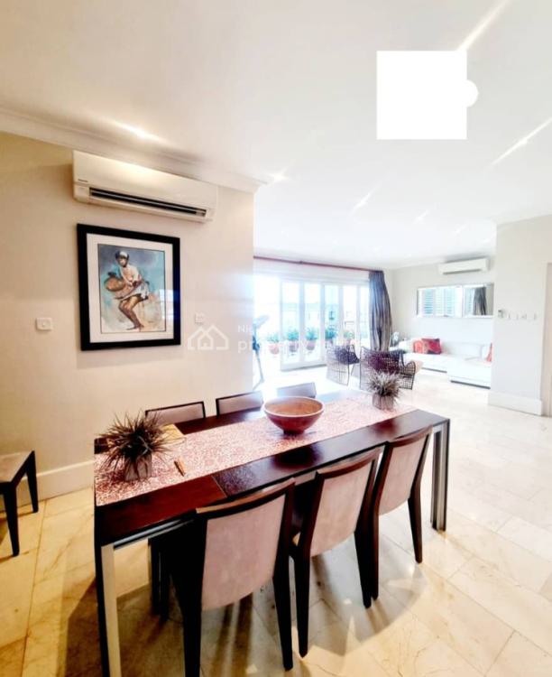 Massive 3 Bedrooms Penthouse Apartment, Lekki Phase 1, Lekki, Lagos, Flat / Apartment for Sale