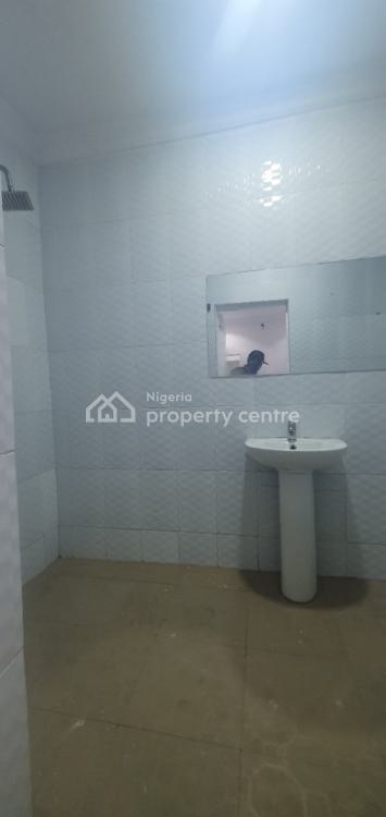 Luxurious 2 Bedroom Apartment, Yaba, Lagos, Flat / Apartment for Rent