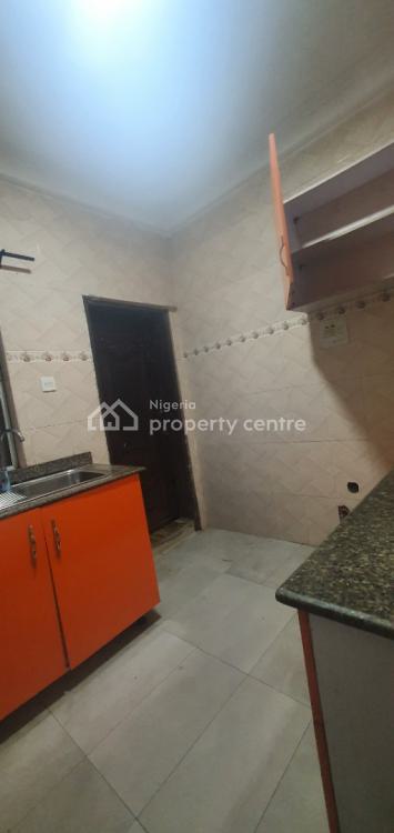 Luxurious 2 Bedroom Apartment, Yaba, Lagos, Flat / Apartment for Rent