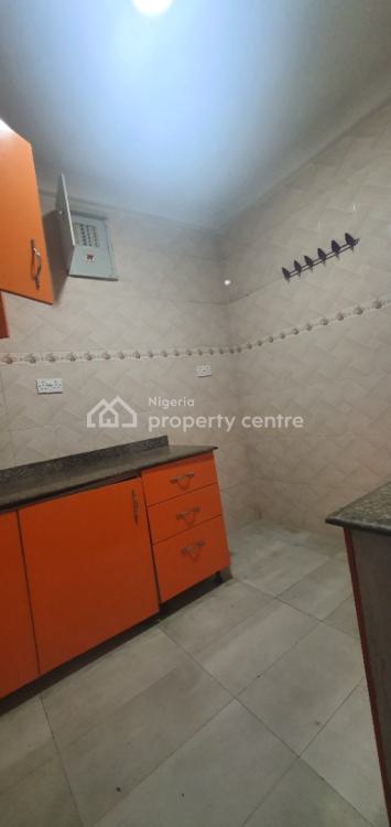 Luxurious 2 Bedroom Apartment, Yaba, Lagos, Flat / Apartment for Rent