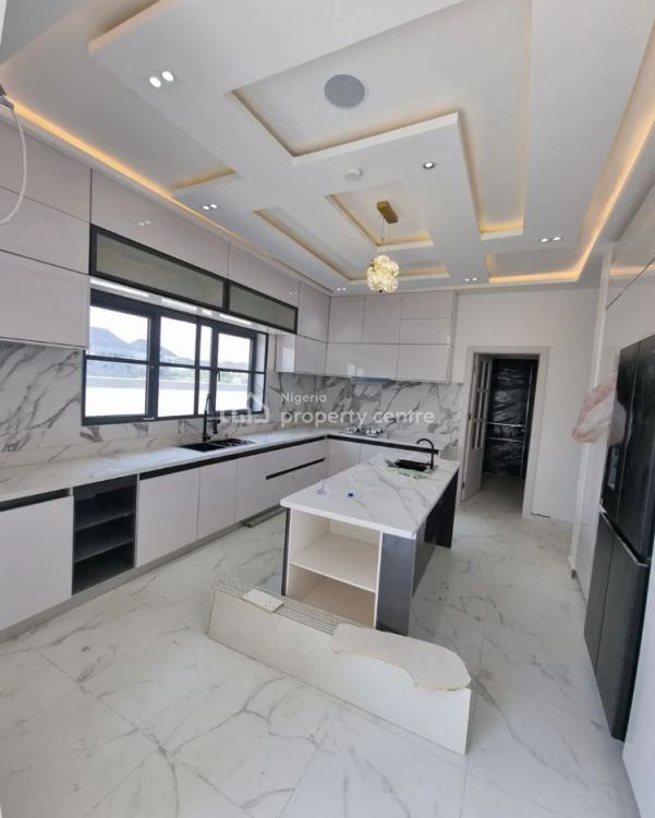 For Sale Luxury 5 Bedroom Detached House With Swimming Pool Inside An