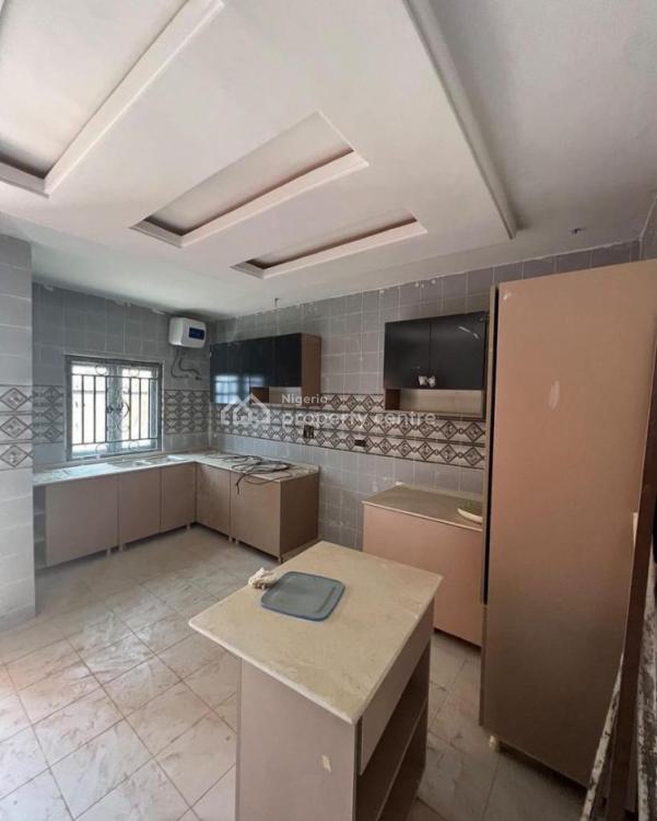 Massive 4 Bedrooms Terrace  & Bq, Life Camp, Abuja, Terraced Duplex for Sale