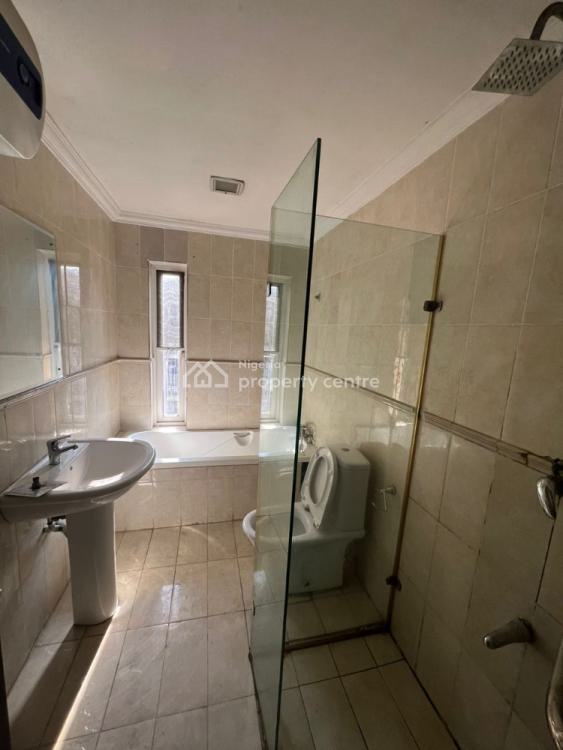 For Rent Luxury Fully Serviced Master Bedroom, Dillon Estate Agungi