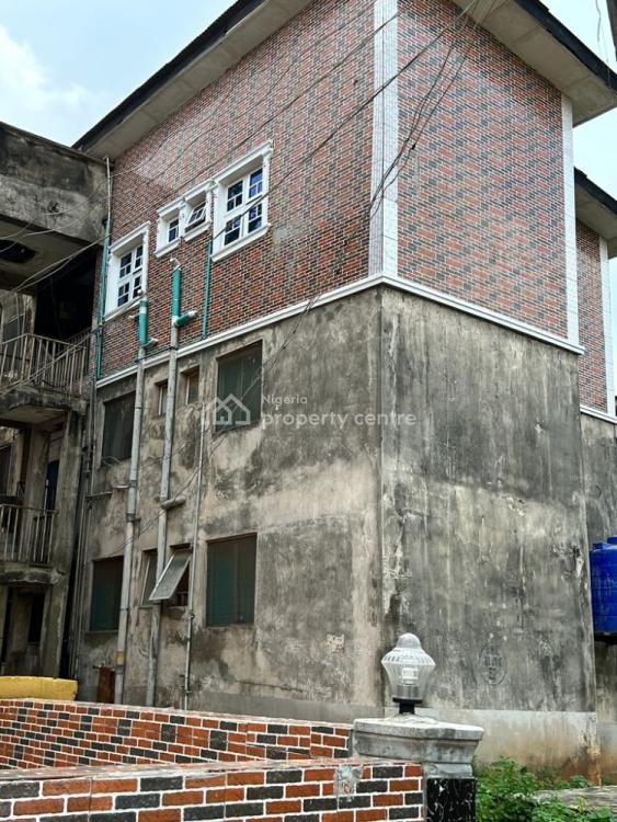 For Sale Distressed And Cheap 2 Bedroom Flat, Tinubu Estate Odonla