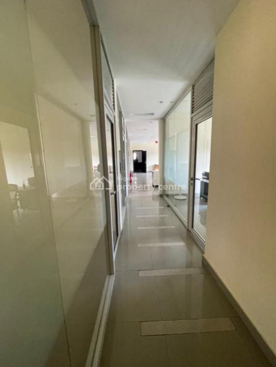 Well Maintained Building Sitting on Over 1000 Sqms for Lease, Lekki Phase 1, Lekki, Lagos, Office Space for Rent
