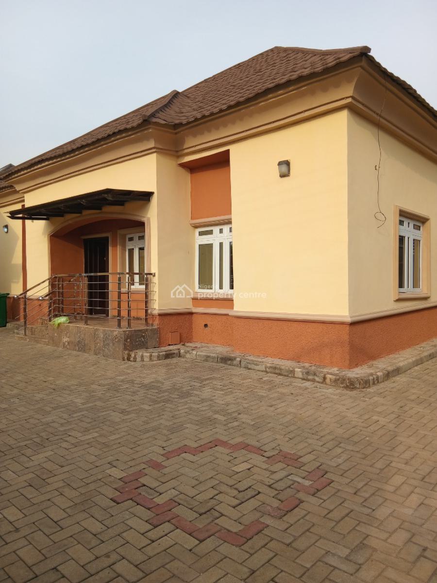Luxurious Finished Partially Service 3 Bedroom Fully Detached Bungalow, Efab Queens, Gwarinpa, Abuja, Detached Bungalow for Rent