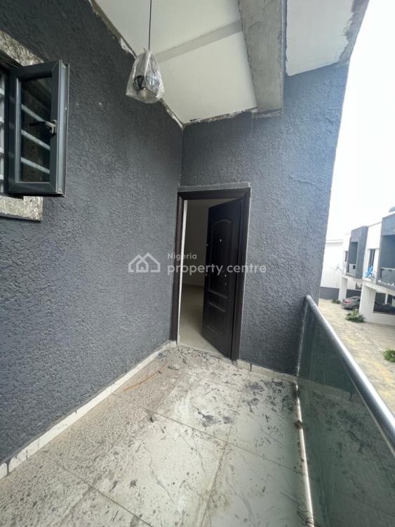 For Rent Studio Apartment With Open Plan Kitchen, Victoria Bay Orchid