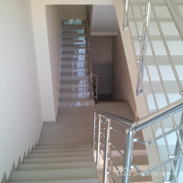 Luxury Finished & Topnotch 3 Bedroom Apartment with Bq (serviced), Off Olusegun Obasanjo Way, Near Family Worship Centre, Wuye, Abuja, Flat / Apartment for Rent